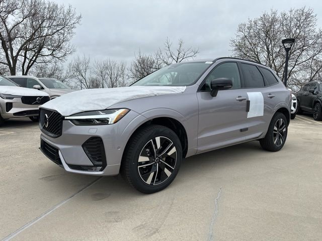 New 2026 Volvo XC60 B5 Plus w/ Climate Package image 3