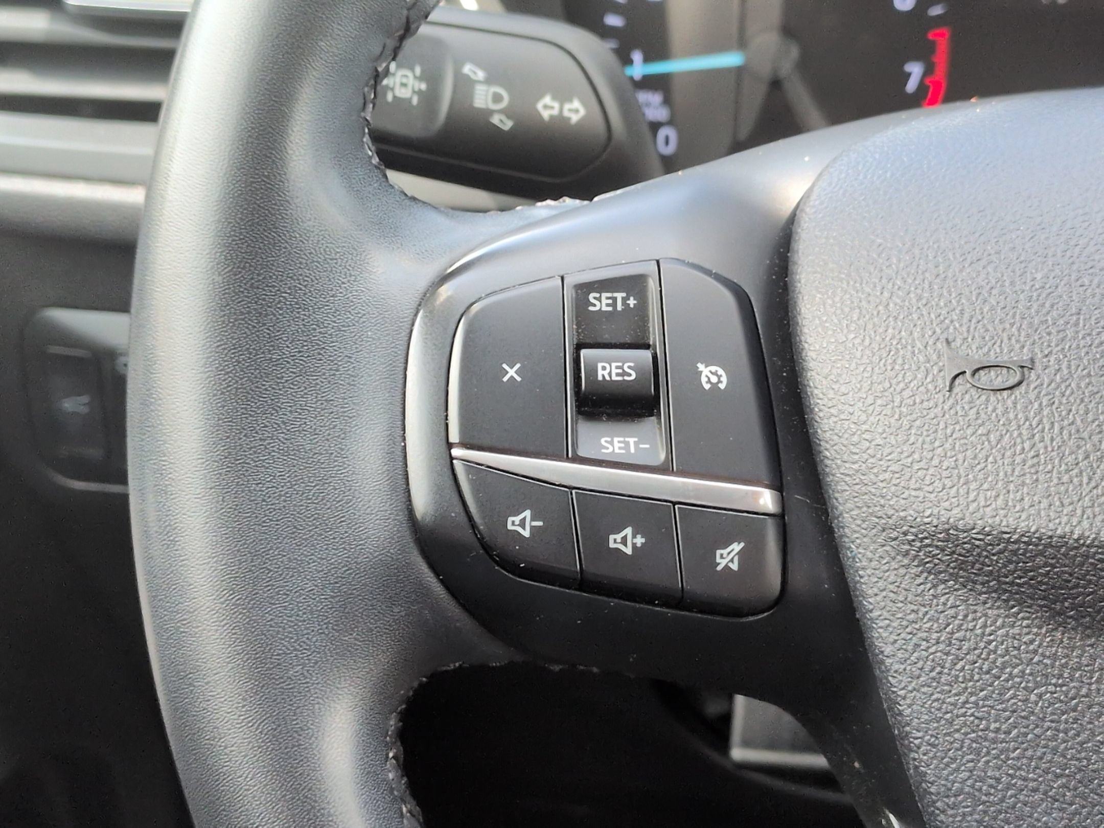 Used 2021 Ford Escape SE w/ Convenience Package FWD image 18