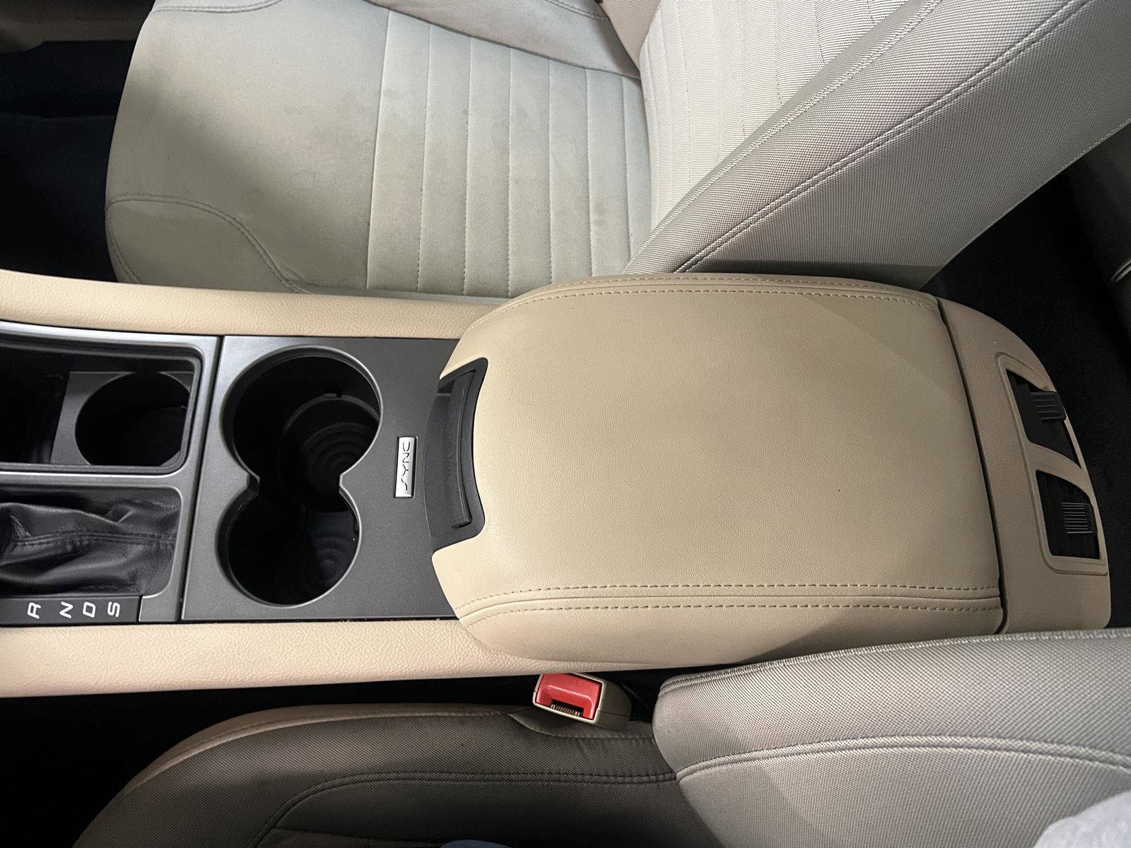 Used 2019 Ford Taurus SE image 22