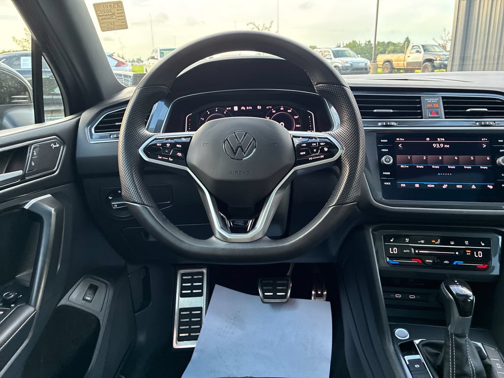 Used 2024 Volkswagen Tiguan SEL R-Line AWD/4WD image 20