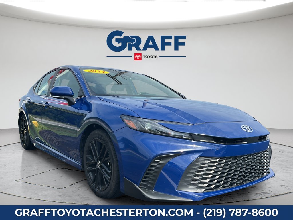 Used 2025 Toyota Camry SE FWD image 11