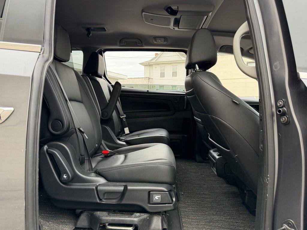 Used 2023 Honda Odyssey Touring image 18