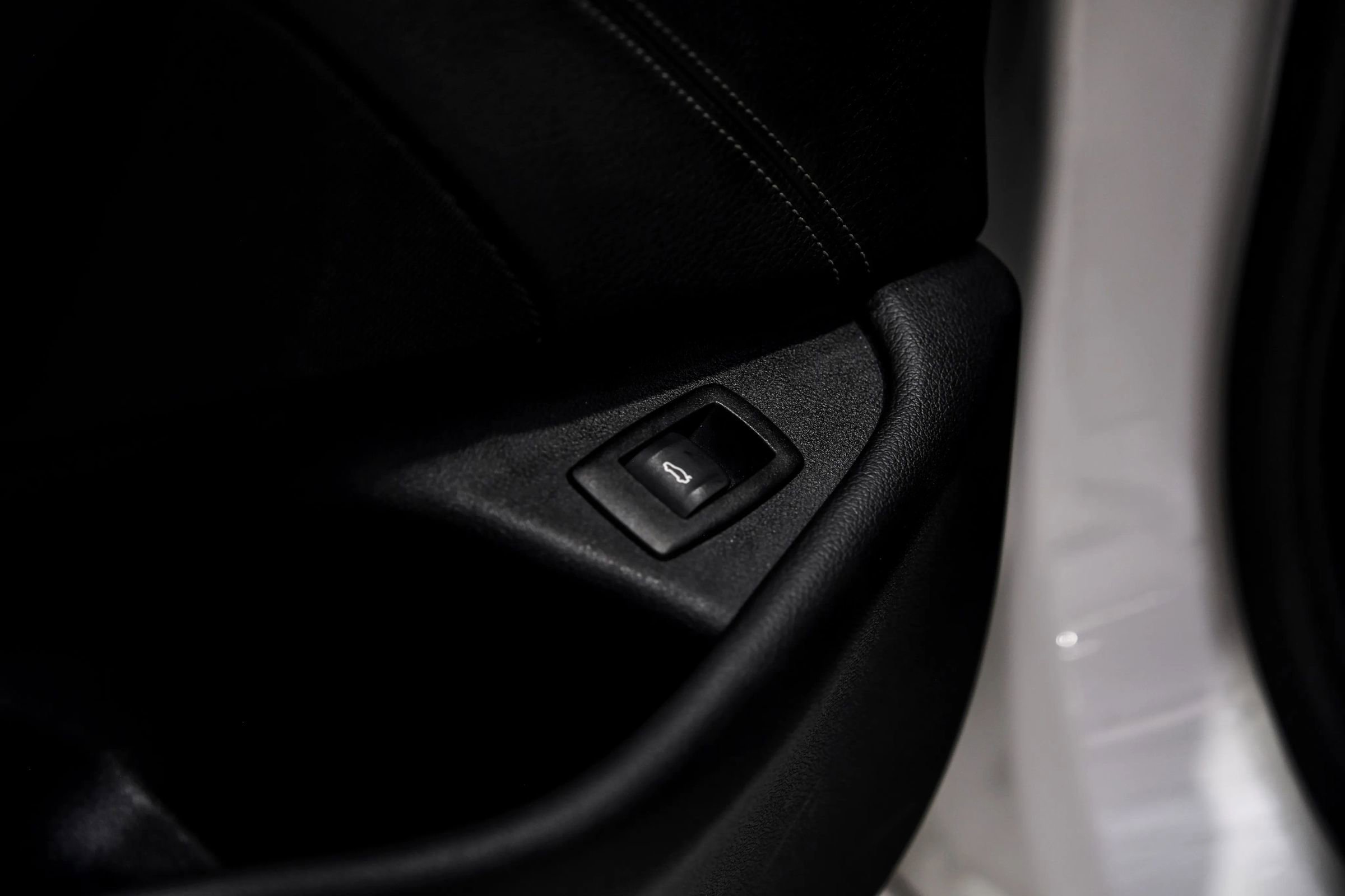 Used 2018 BMW 540i w/ M Sport Package RWD image 55