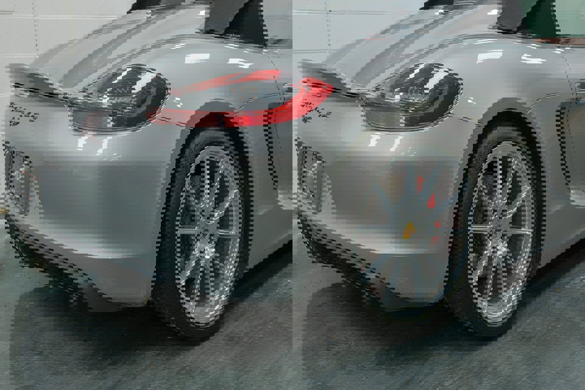 Used 2016 Porsche Boxster Spyder image 55