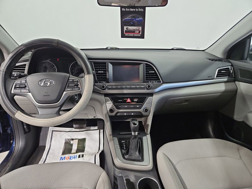 Used 2017 Hyundai Elantra SE FWD image 13