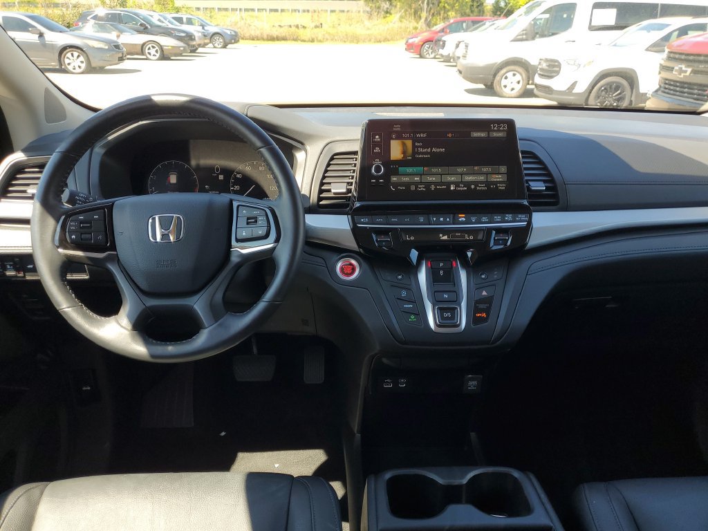 Certified 2025 Honda Odyssey EX-L image 16