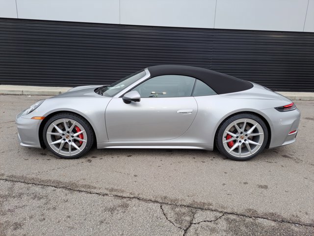 New 2026 Porsche 911 Carrera 4S image 2