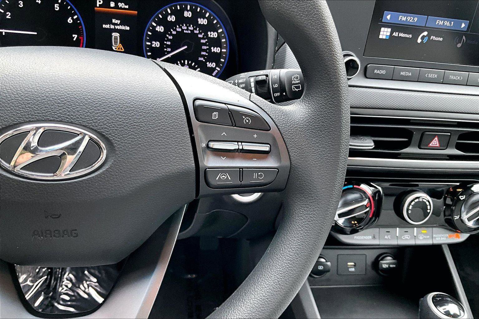 Used 2022 Hyundai Kona SEL image 20