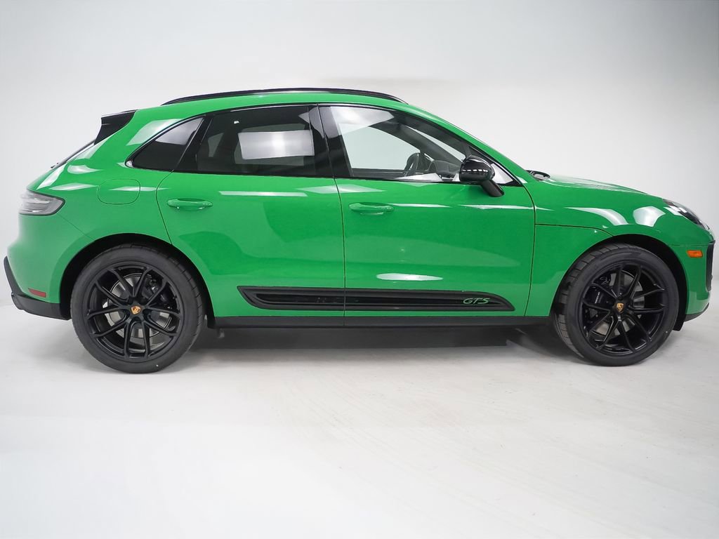 Certified 2026 Porsche Macan GTS image 9