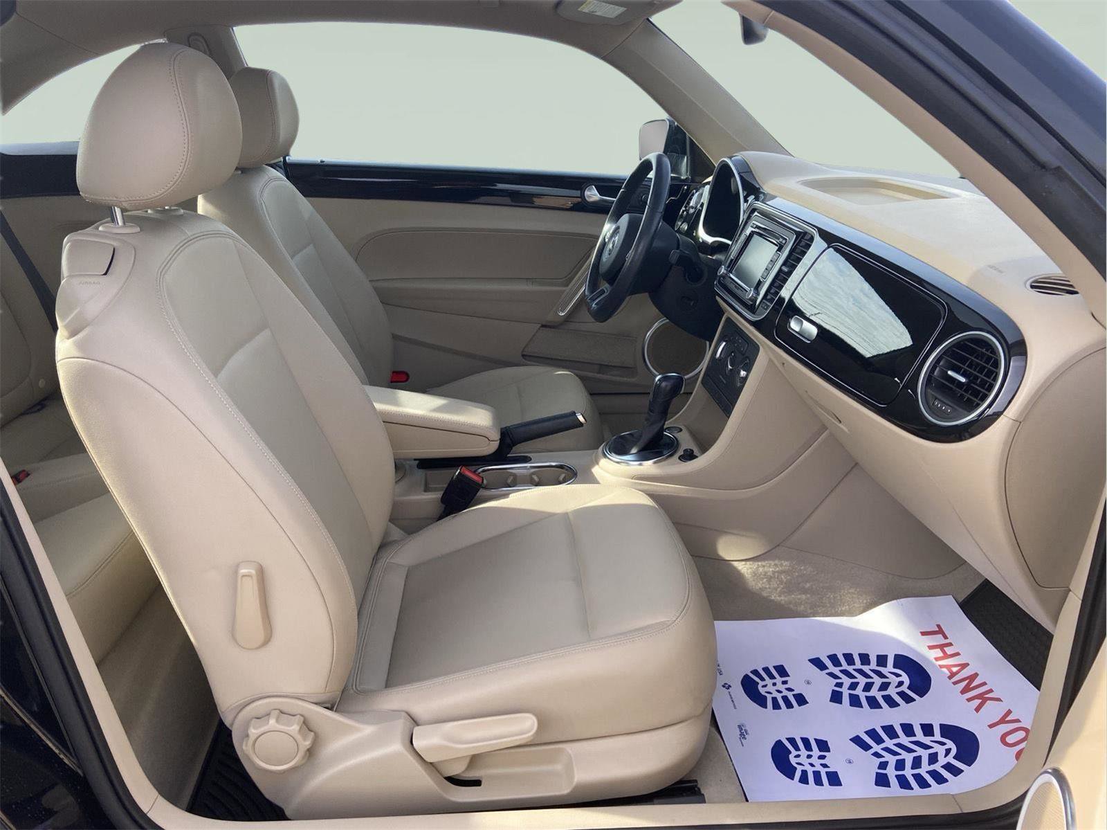 Used 2013 Volkswagen Beetle 2.5 image 18