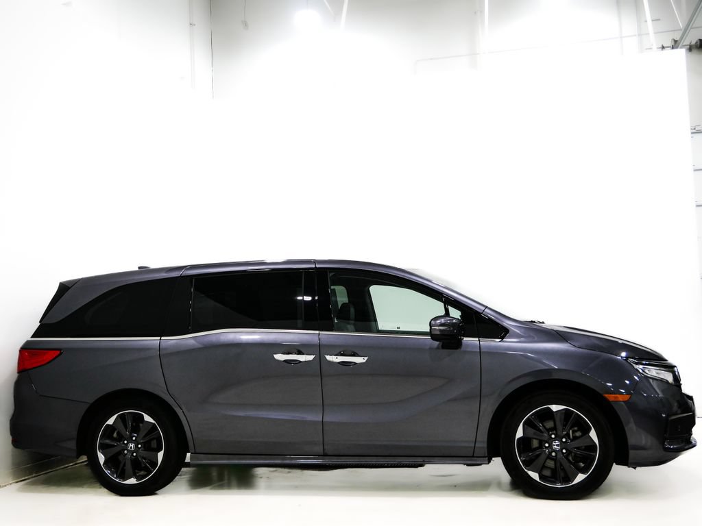 Used 2024 Honda Odyssey Elite image 5