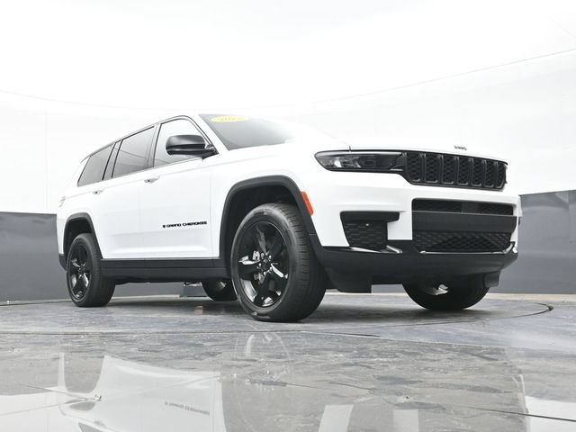 Used 2023 Jeep Grand Cherokee L Laredo AWD/4WD image 54