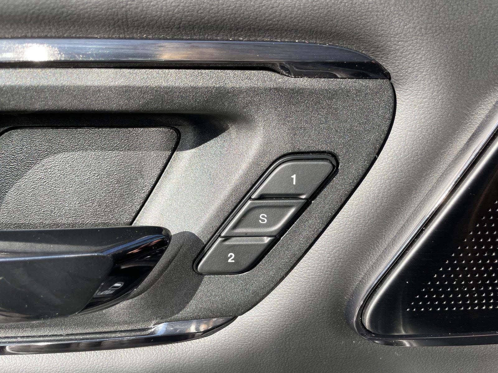 Used 2024 RAM 1500 Limited image 32