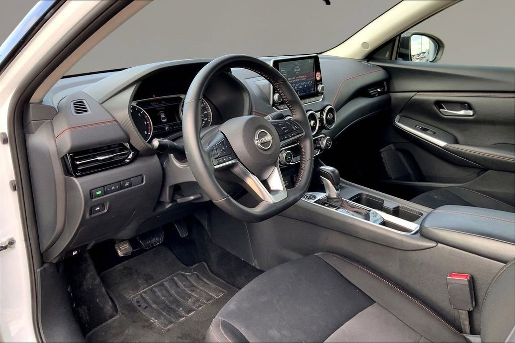 Used 2025 Nissan Sentra SR image 14