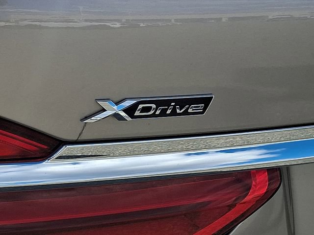 Used 2016 BMW 750i xDrive image 34