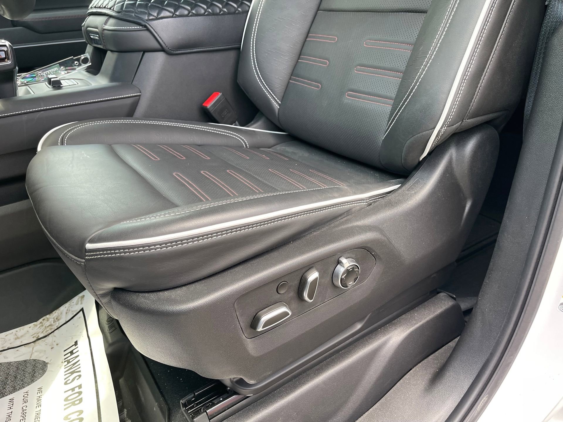 Used 2025 GMC Sierra 1500 AT4X image 14