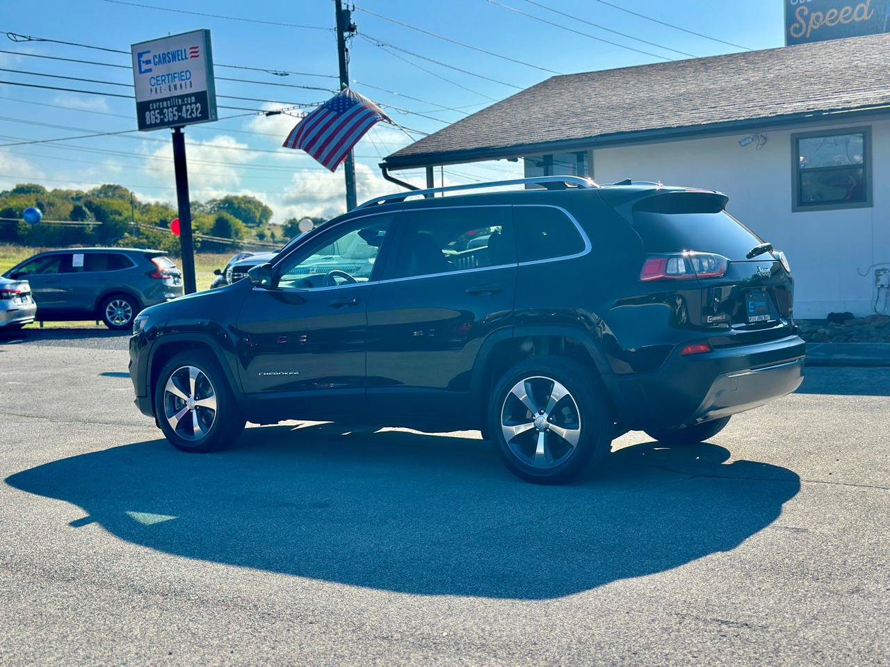 Used 2019 Jeep Cherokee Limited FWD image 6