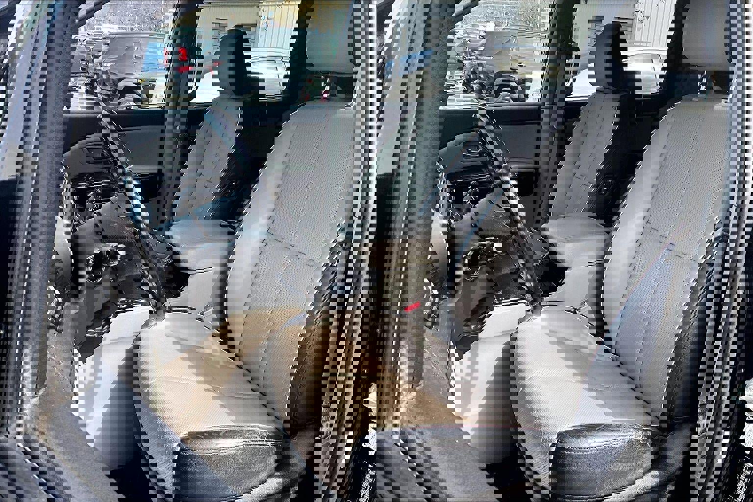 Used 2020 Kia Sedona SX image 18