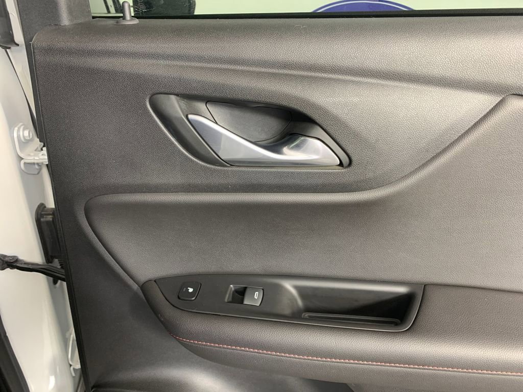 Used 2022 Chevrolet Blazer RS w/ Enhanced Convenience Package AWD/4WD image 38