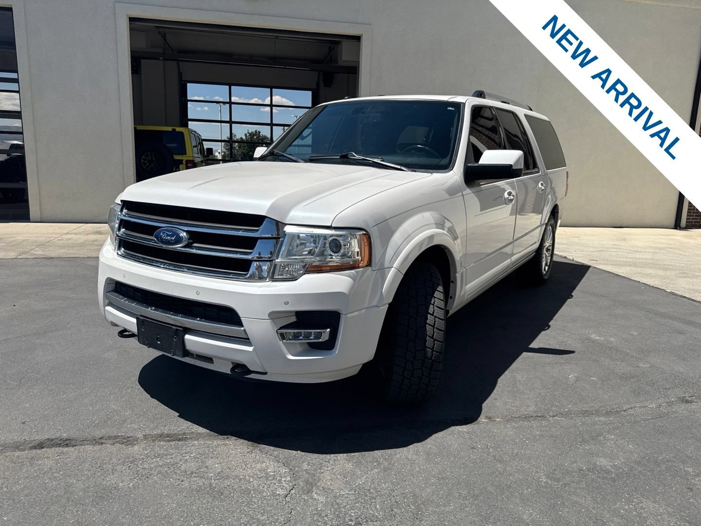 Used 2017 Ford Expedition EL Limited w/ Equipment Group 301A AWD/4WD image 3