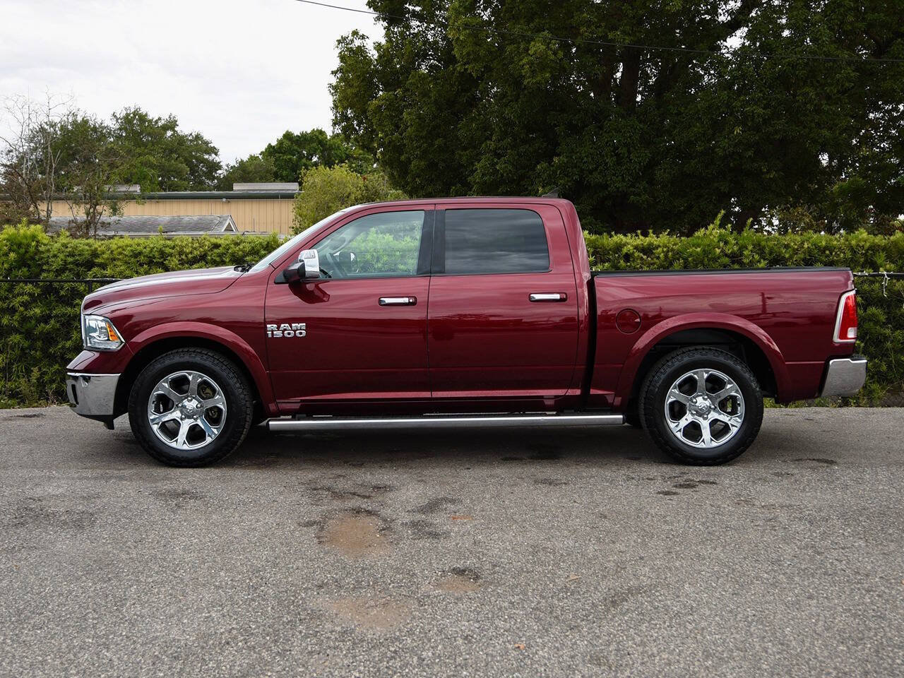Used 2016 RAM 1500 Laramie w/ Convenience Group AWD/4WD image 10
