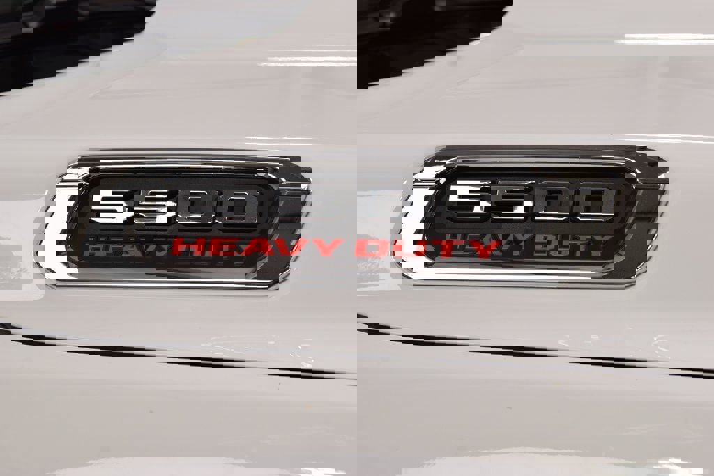 Used 2025 RAM 5500 Tradesman w/ Safety Group image 9