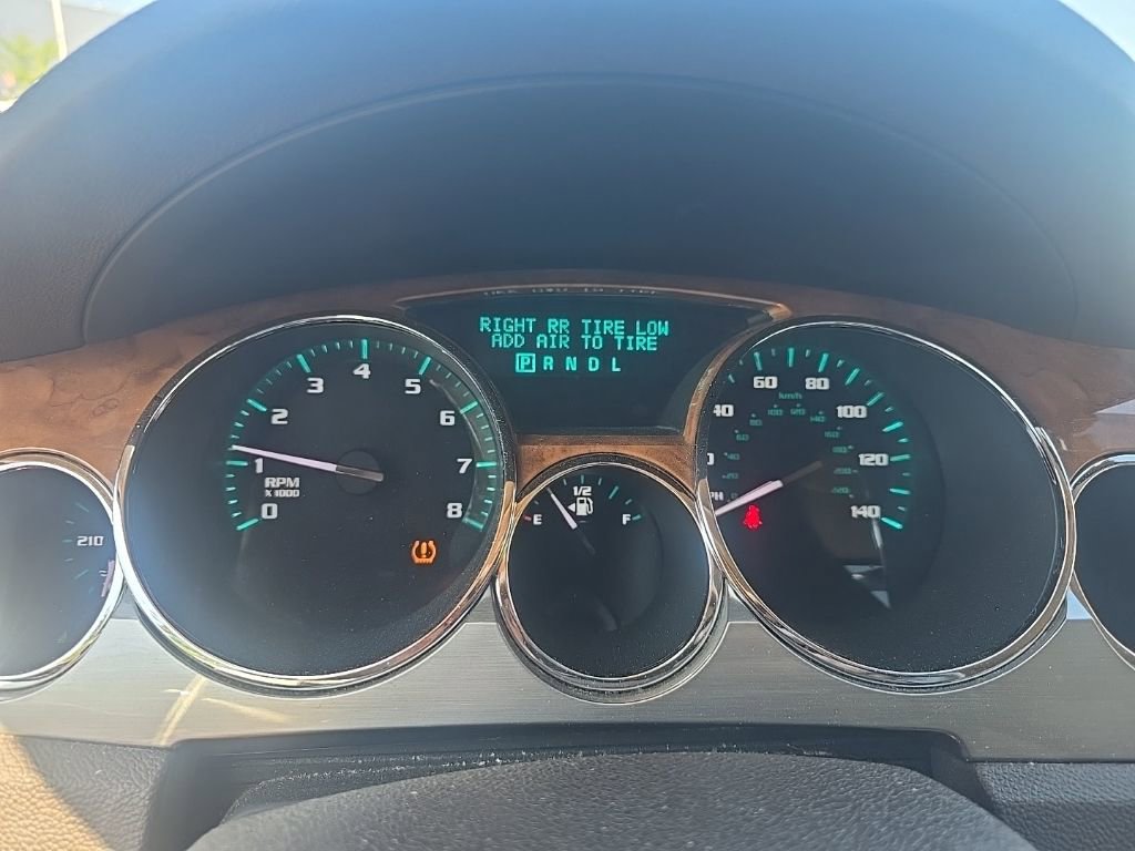 Used 2012 Buick Enclave Leather w/ LPO, Cargo Convenience Pkg image 15