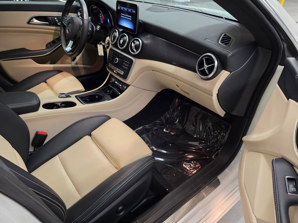 Used 2019 Mercedes-Benz CLA 250 4MATIC image 29