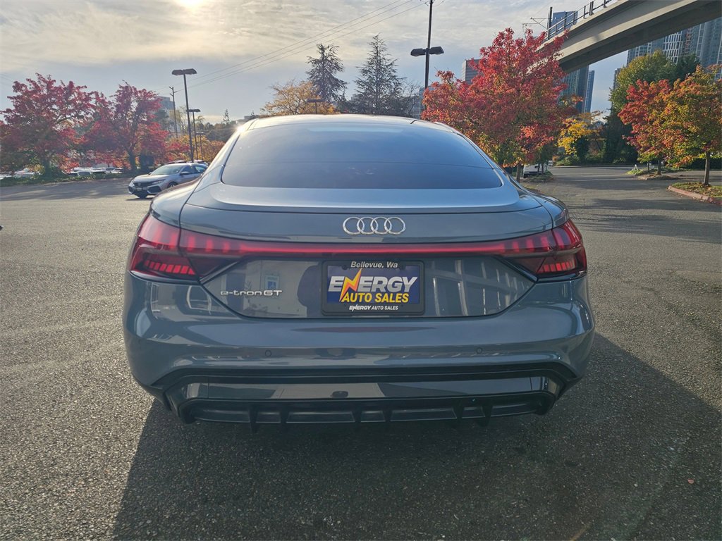 Used 2022 Audi e-tron GT Premium Plus image 7
