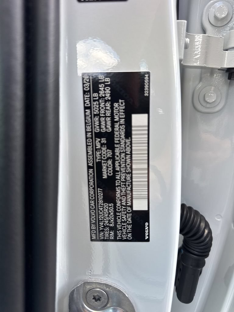 New 2026 Volvo XC40 B5 Plus w/ Climate Package AWD/4WD image 30
