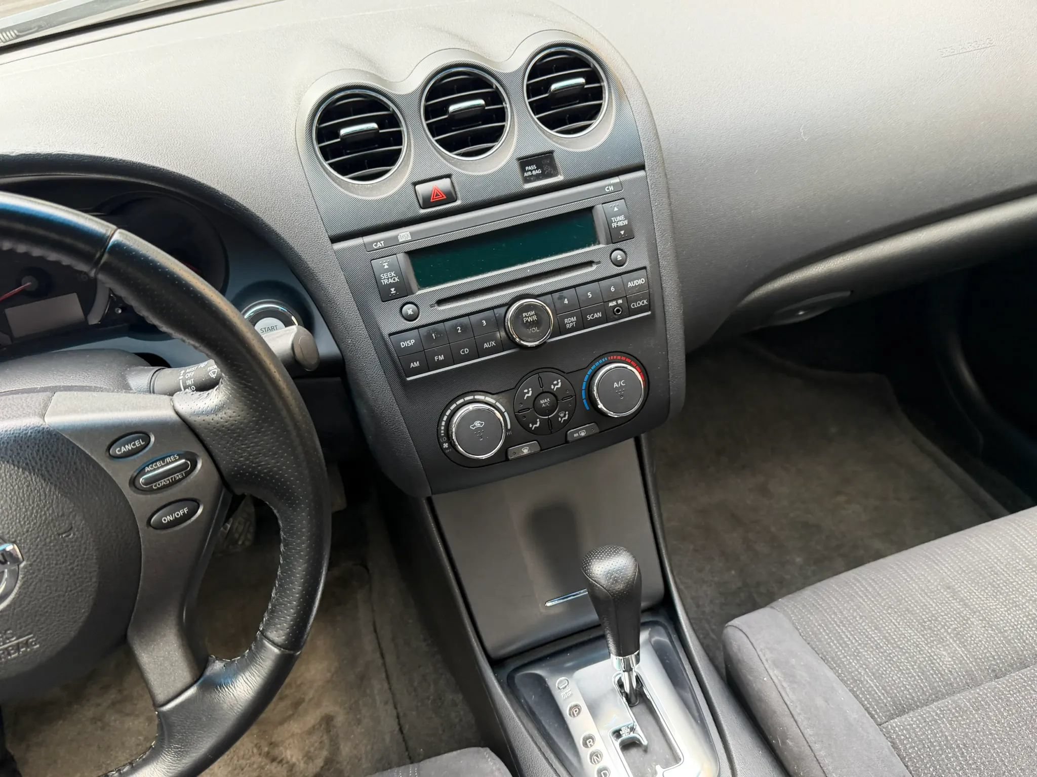 Used 2011 Nissan Altima 2.5 S w/ Special Edition Pkg FWD image 21