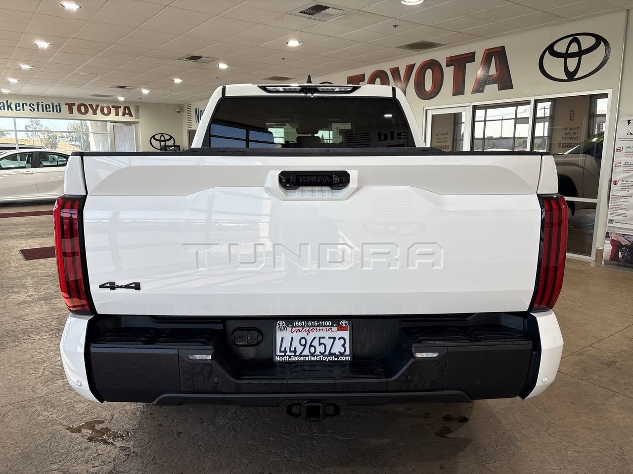 Used 2024 Toyota Tundra Limited w/ TRD Off-Road Package AWD/4WD image 9