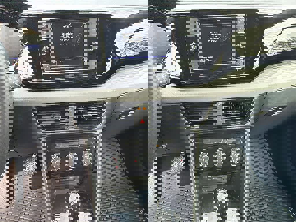 Used 2024 Volkswagen Taos S image 25