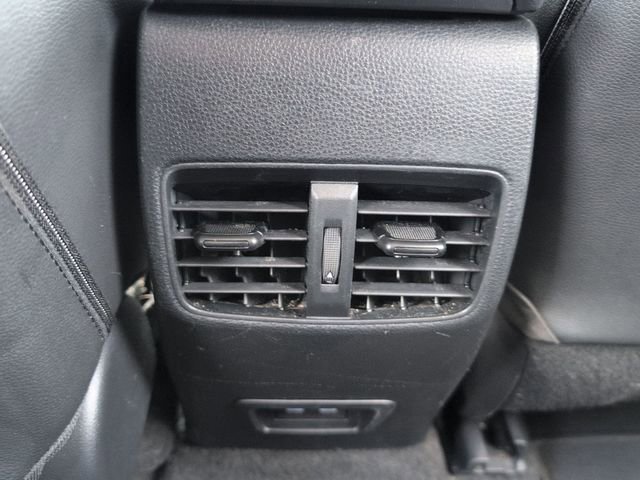 Used 2023 Toyota Corolla Cross XLE w/ Convenience Package FWD image 21