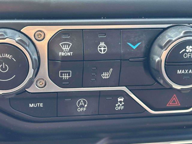 Used 2023 Jeep Gladiator Sport AWD/4WD image 21