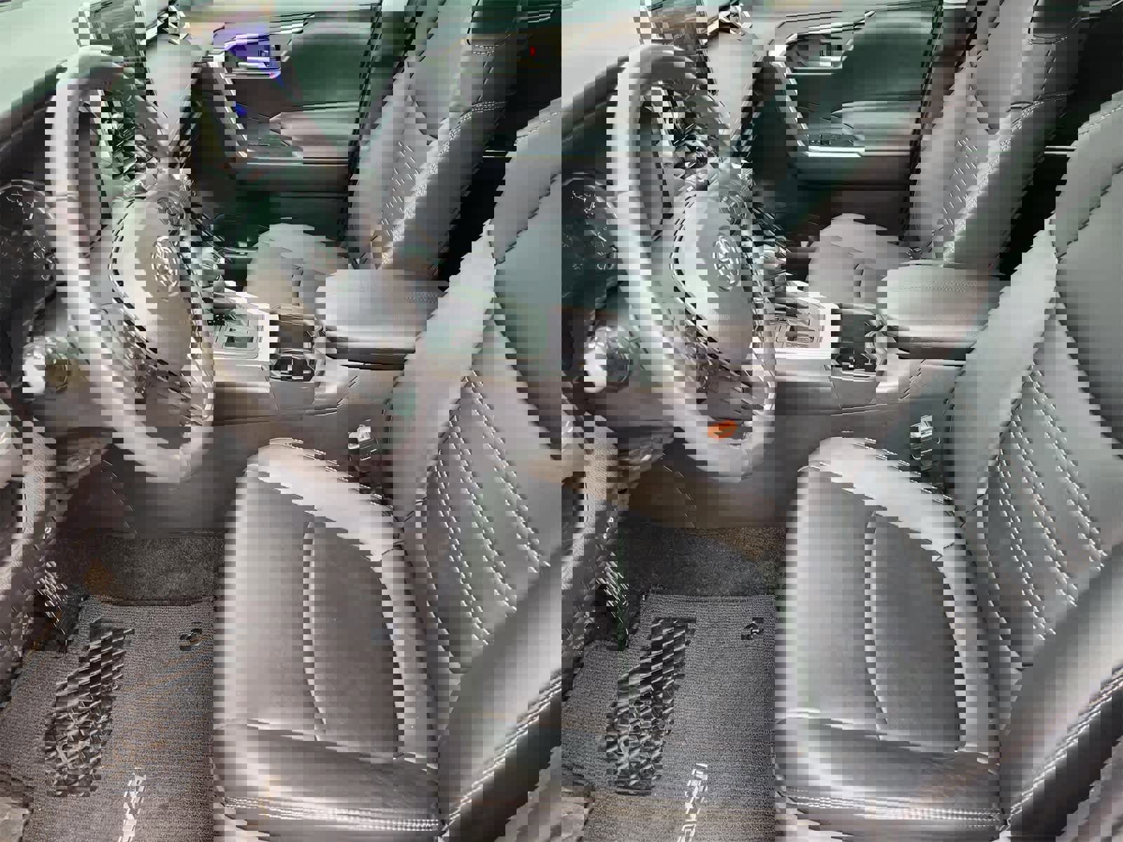 Used 2024 Toyota RAV4 XLE Premium image 12