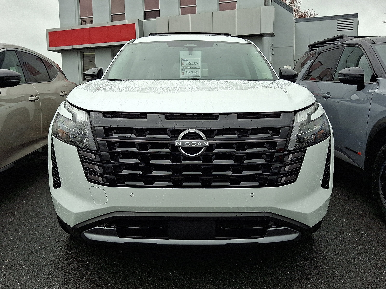 New 2026 Nissan Pathfinder SL w/ SL Premium Package image 2