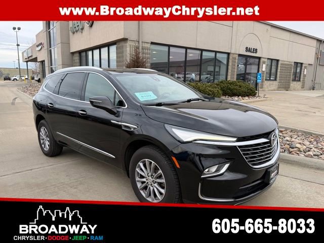 Used 2024 Buick Enclave Premium image 1