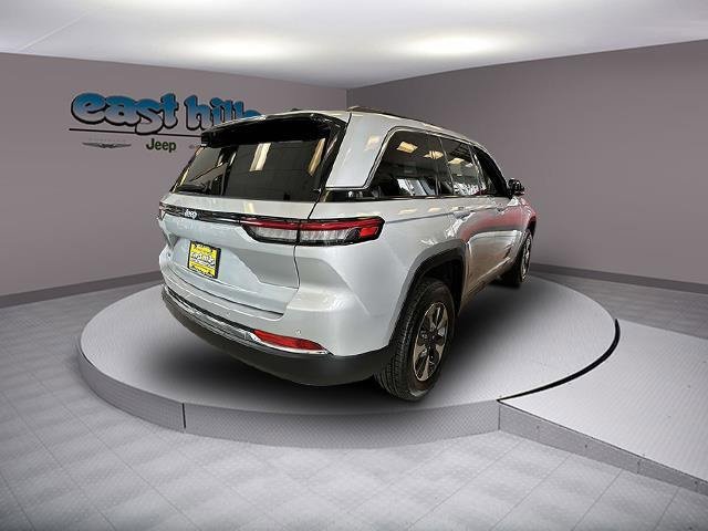 Used 2024 Jeep Grand Cherokee Limited 4xe image 2