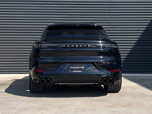 New 2026 Porsche Cayenne Turbo image 6