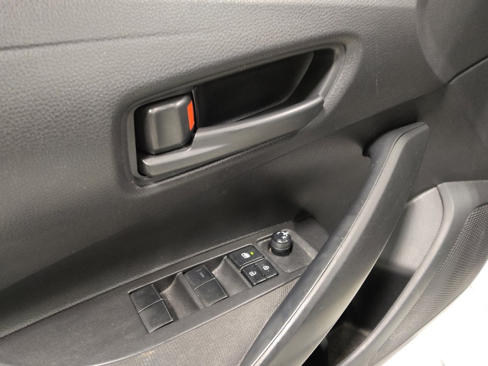 Used 2022 Toyota Corolla LE image 27