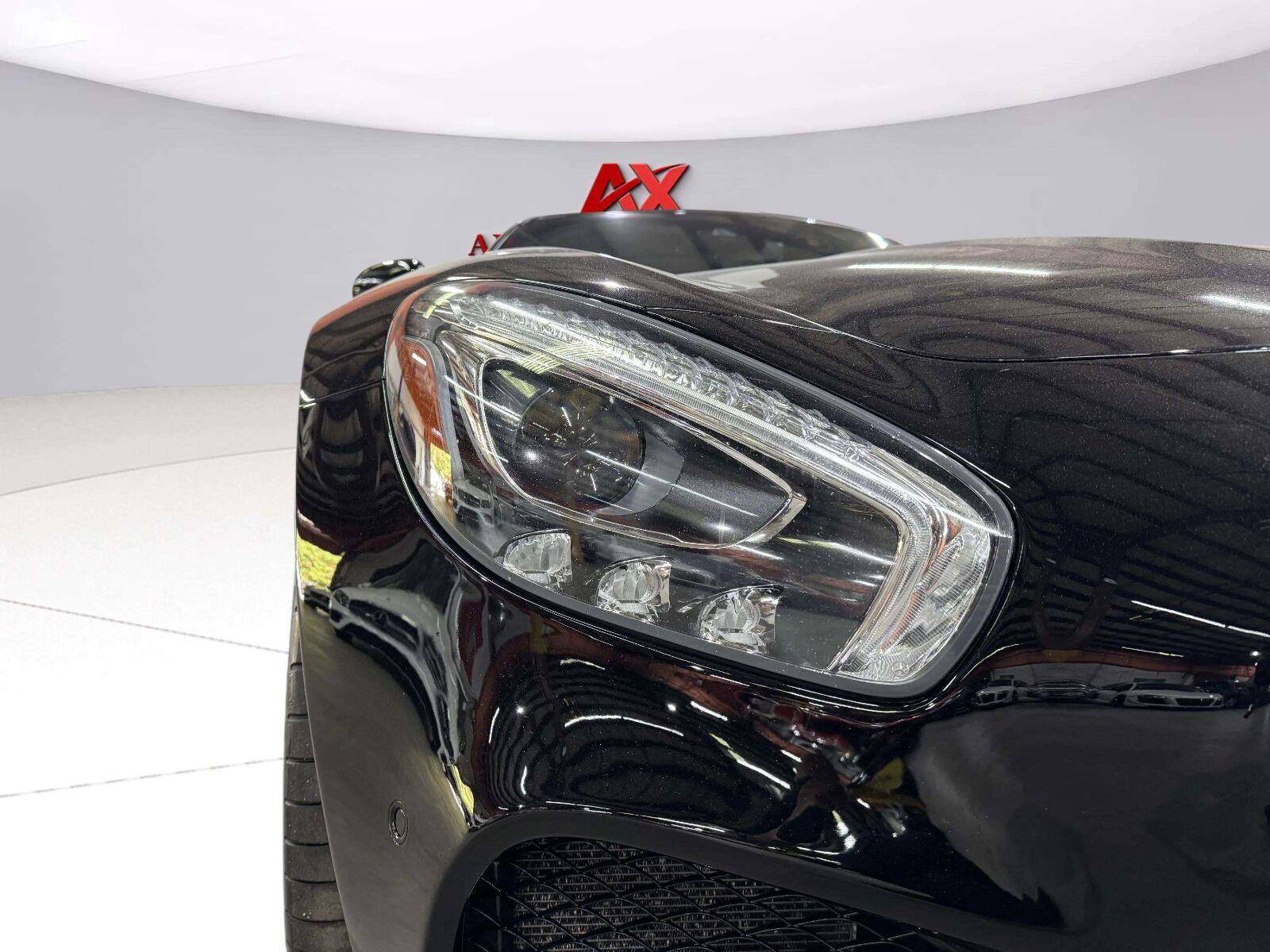 Used 2016 Mercedes-Benz AMG GT S image 16