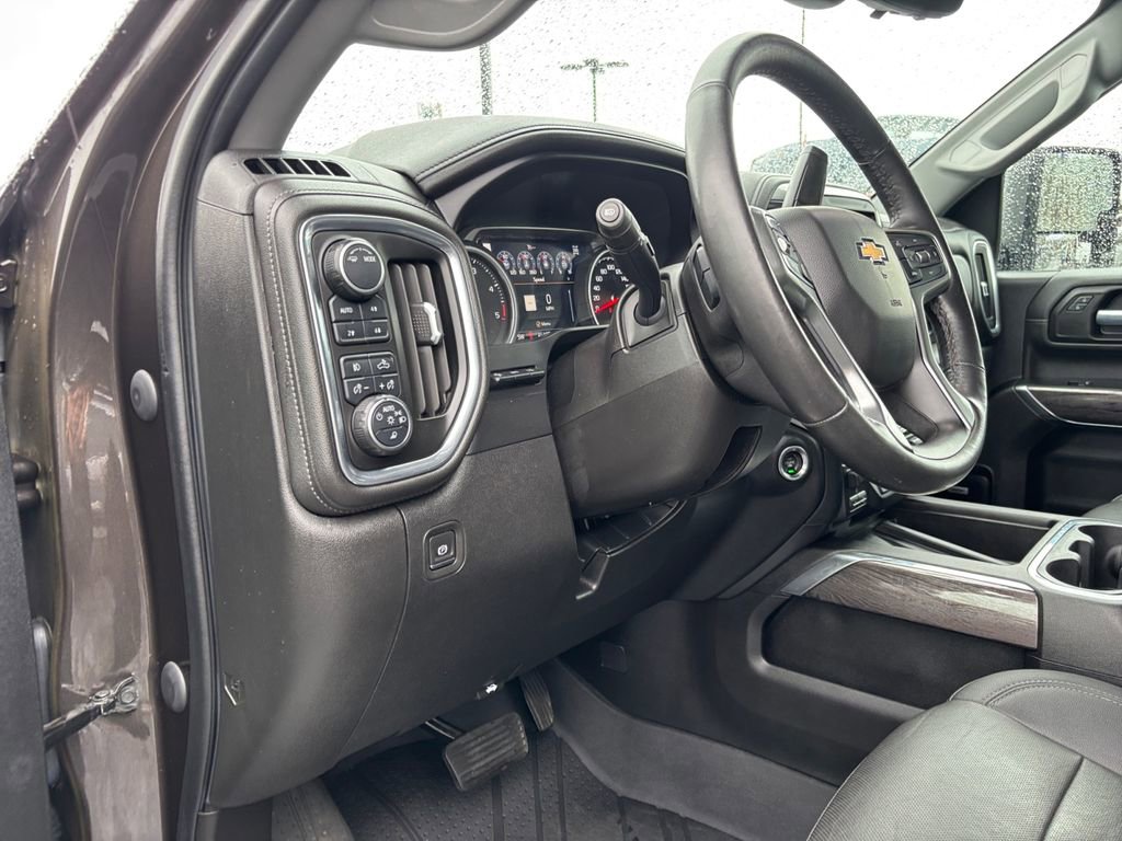 Used 2021 Chevrolet Silverado 3500 LTZ w/ LTZ Premium Package image 22