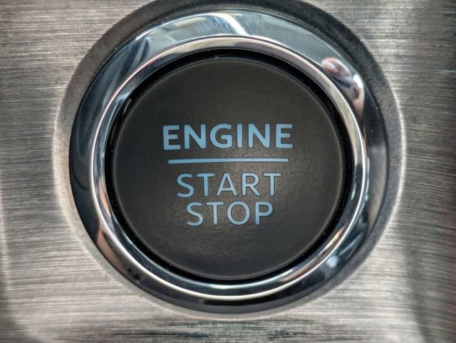 Used 2024 Ford F250 Lariat w/ Sport Appearance Package image 27