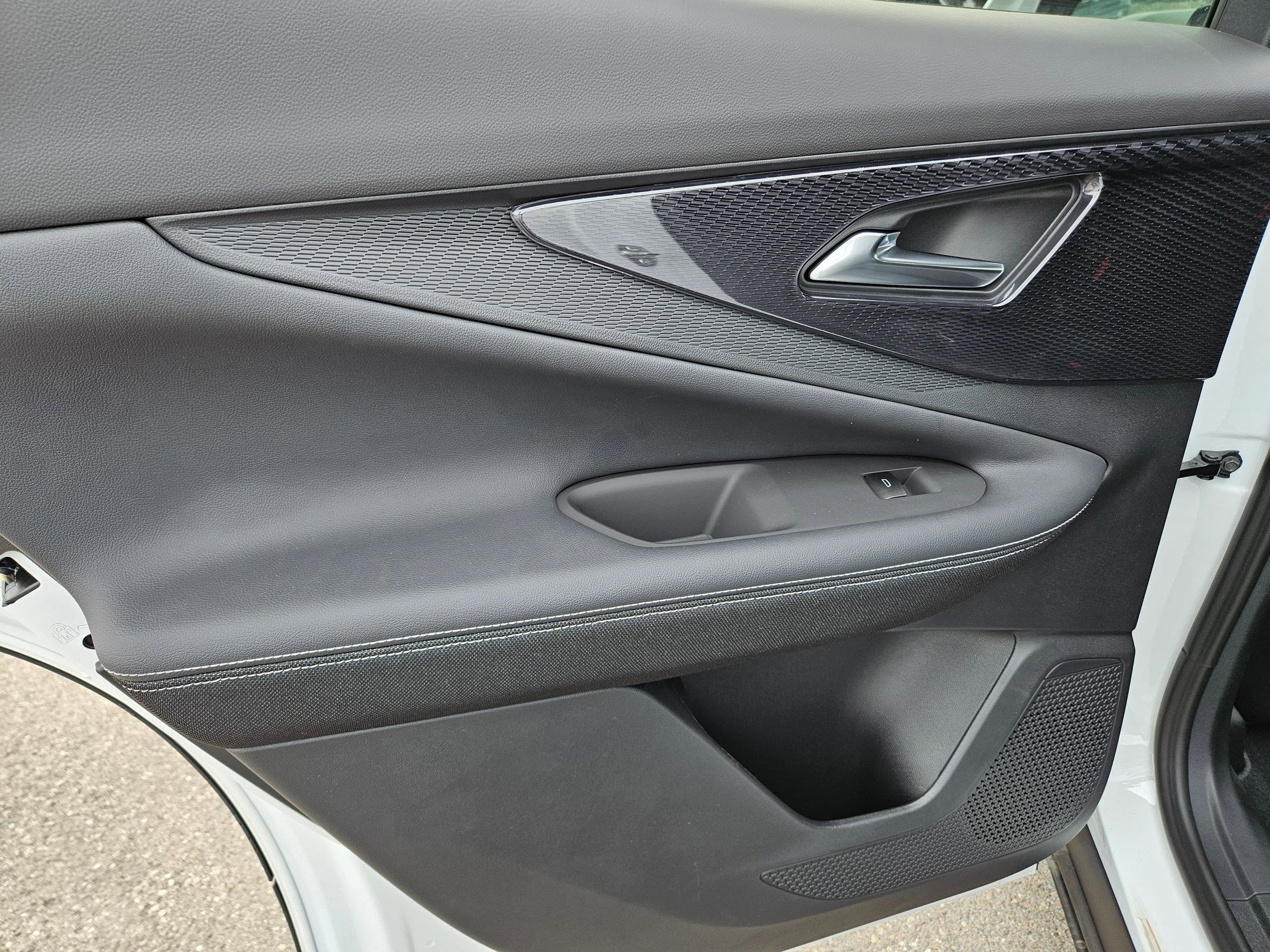 New 2025 Chevrolet Blazer EV LT w/ Super Cruise Package image 15