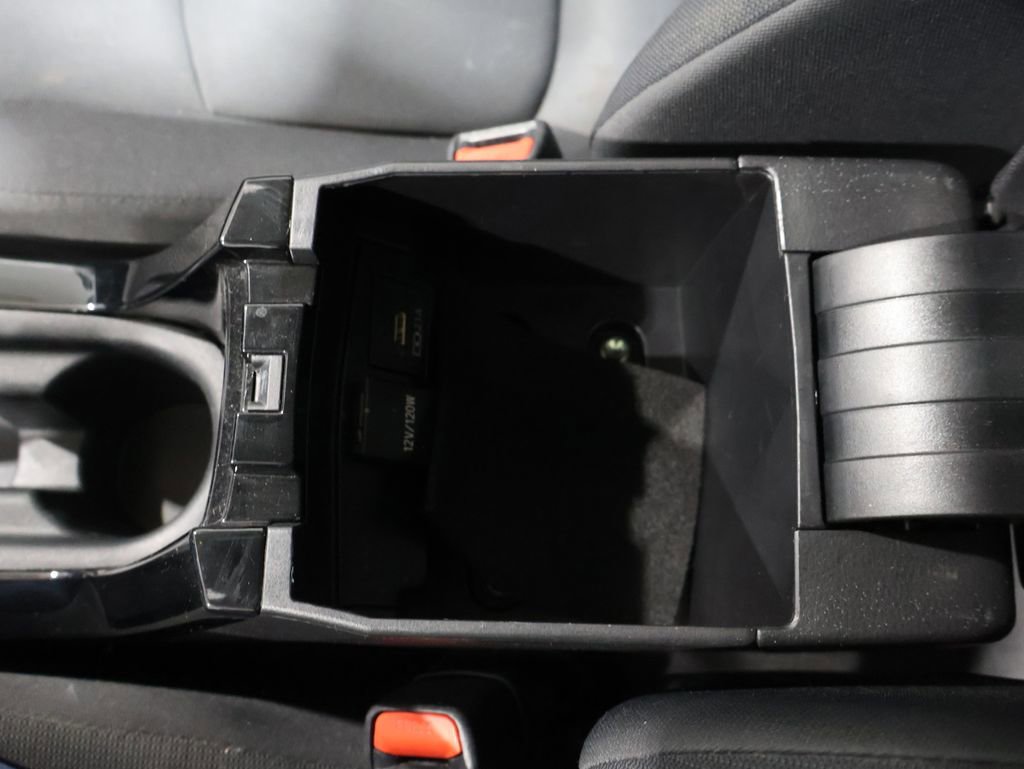 Used 2021 Toyota Corolla LE image 27