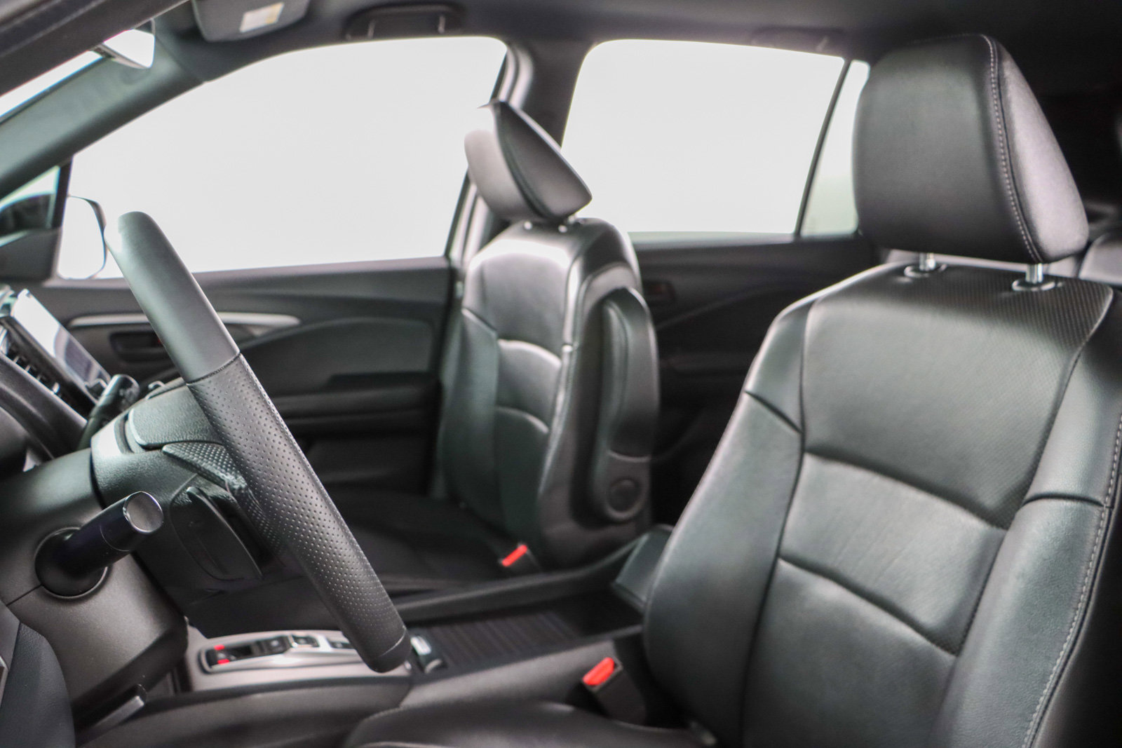 Used 2023 Honda Passport EX-L image 25