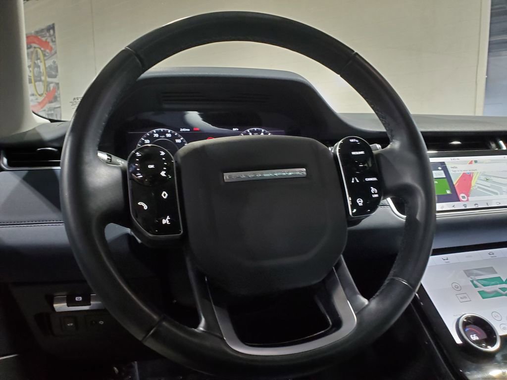 Used 2020 Land Rover Range Rover Evoque S image 28
