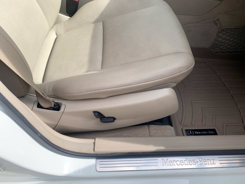 Used 2010 Mercedes-Benz GLK 350 4MATIC image 15