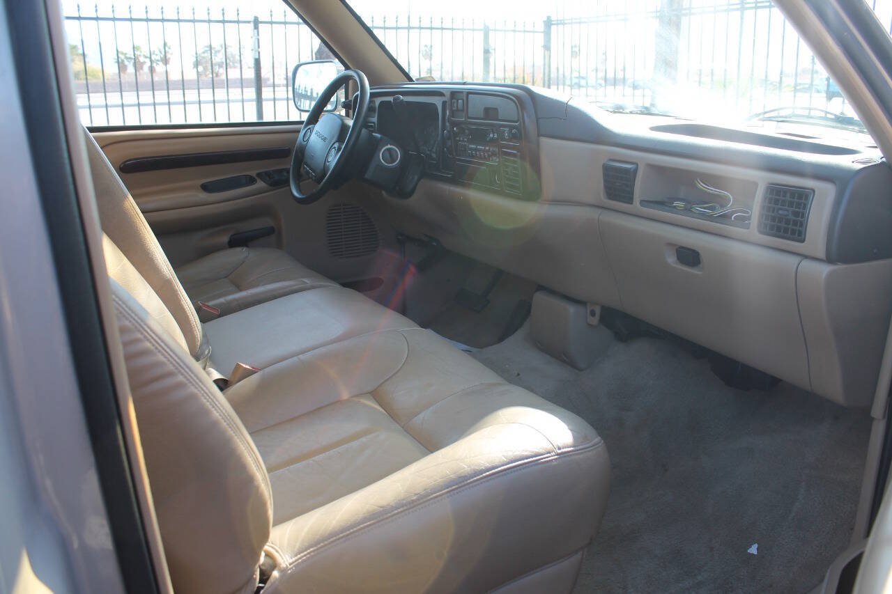 Used 1997 Dodge Ram 2500 Truck 2WD Club Cab image 17